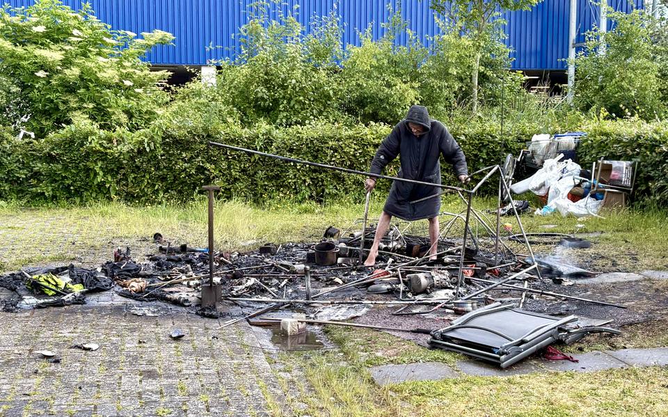 De tent van Ben (66) is volledig afgebrand. ‘Ik ben alles kwijt. Ik kan weer opnieuw beginnen’