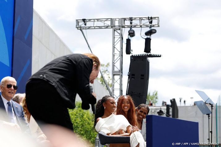 Veel sterren op feest Barack Obama in Chicago