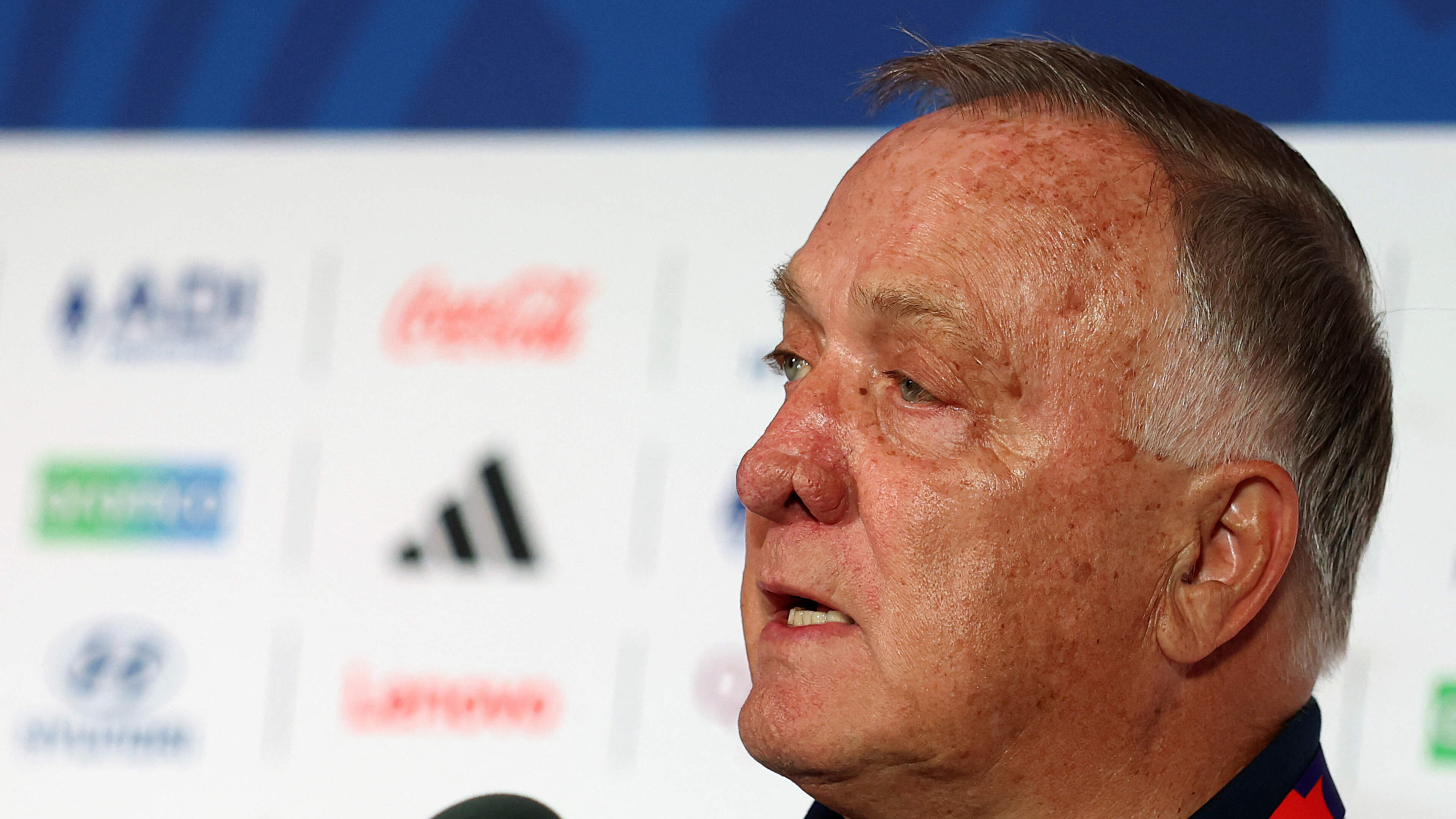 Dick Advocaat ziet met Curaçao kans tegen grootmacht Duitsland: ’In Nederland winnen amateurs ook weleens van profs’