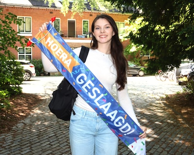 Anastasiia (17) sprak vier jaar geleden geen woord Nederlands, nu slaagt ze voor haar havo: ‘Het was een strijd’
