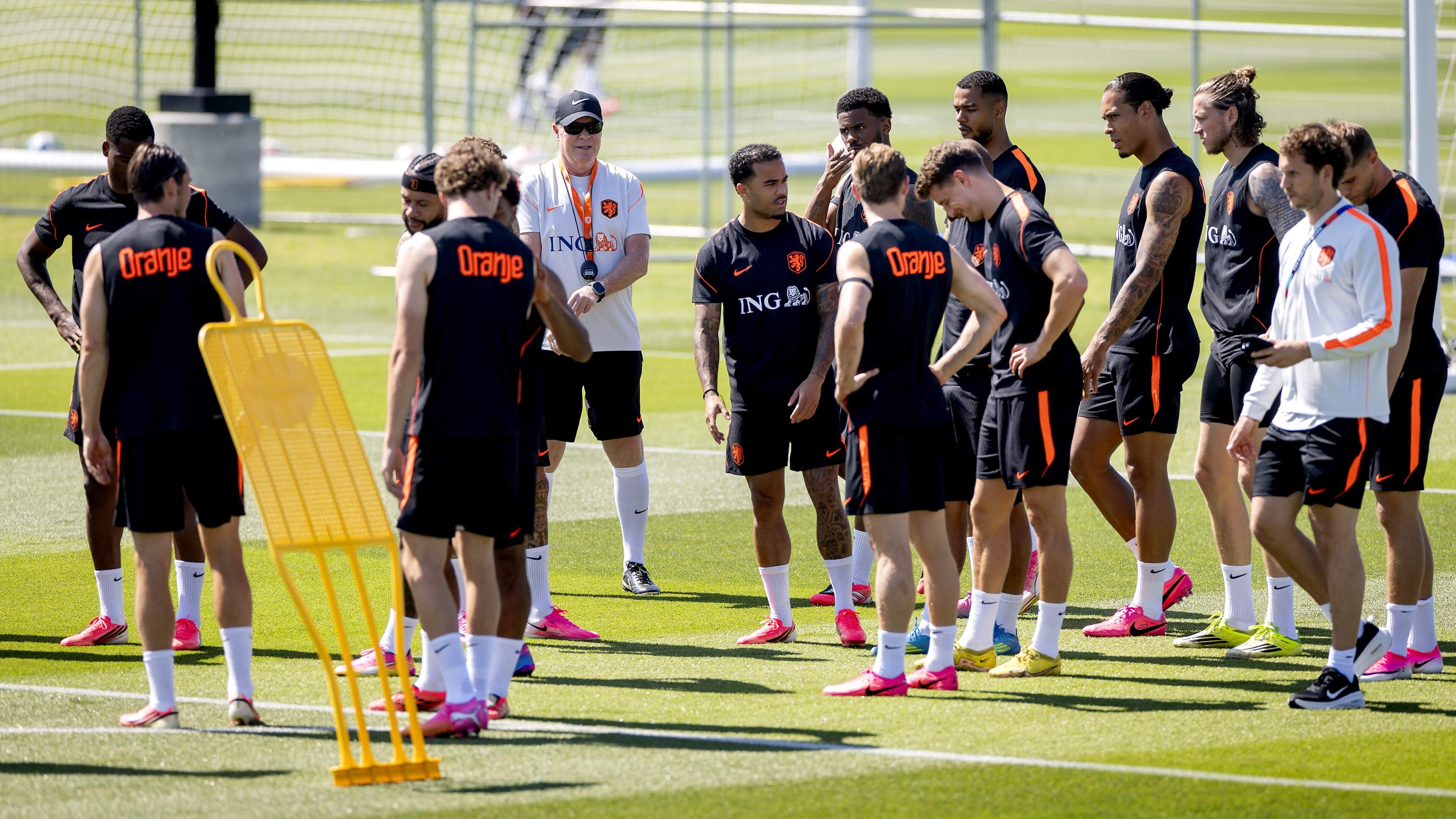 Nederlands elftal pakt na vrije dag draad weer op in Kansas City
