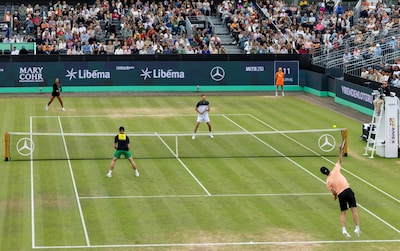 Extreme teleurstelling Rosmalen eindigt met verrassende rentree tennislegendes: ‘Aan het tuinieren toen ik gebeld werd’