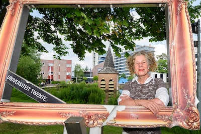 Torentje van Drienerlo op terrein universiteit als nalatenschap: ‘Die ontregeling, dat was typisch Wim T. Schippers’