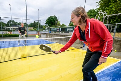 Volgende racketsport explodeert in Brabant en gaat padel achterna: ‘Nummer 1 verdient al meer dan een miljoen’