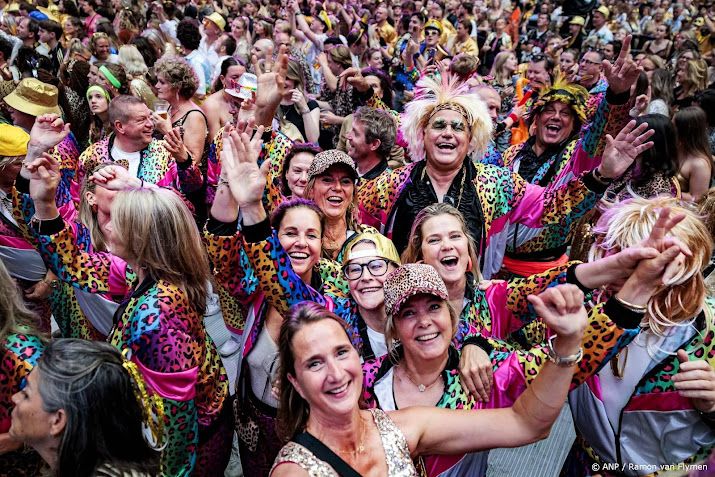 Kledingadvies voor Toppers om verwachte hitte: zomers en luchtig