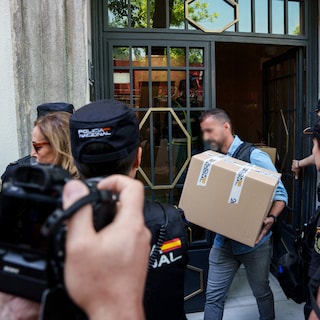 Vondst van juwelen in kluis in privékantoor brengt Spaanse oud-premier Zapatero verder in de problemen