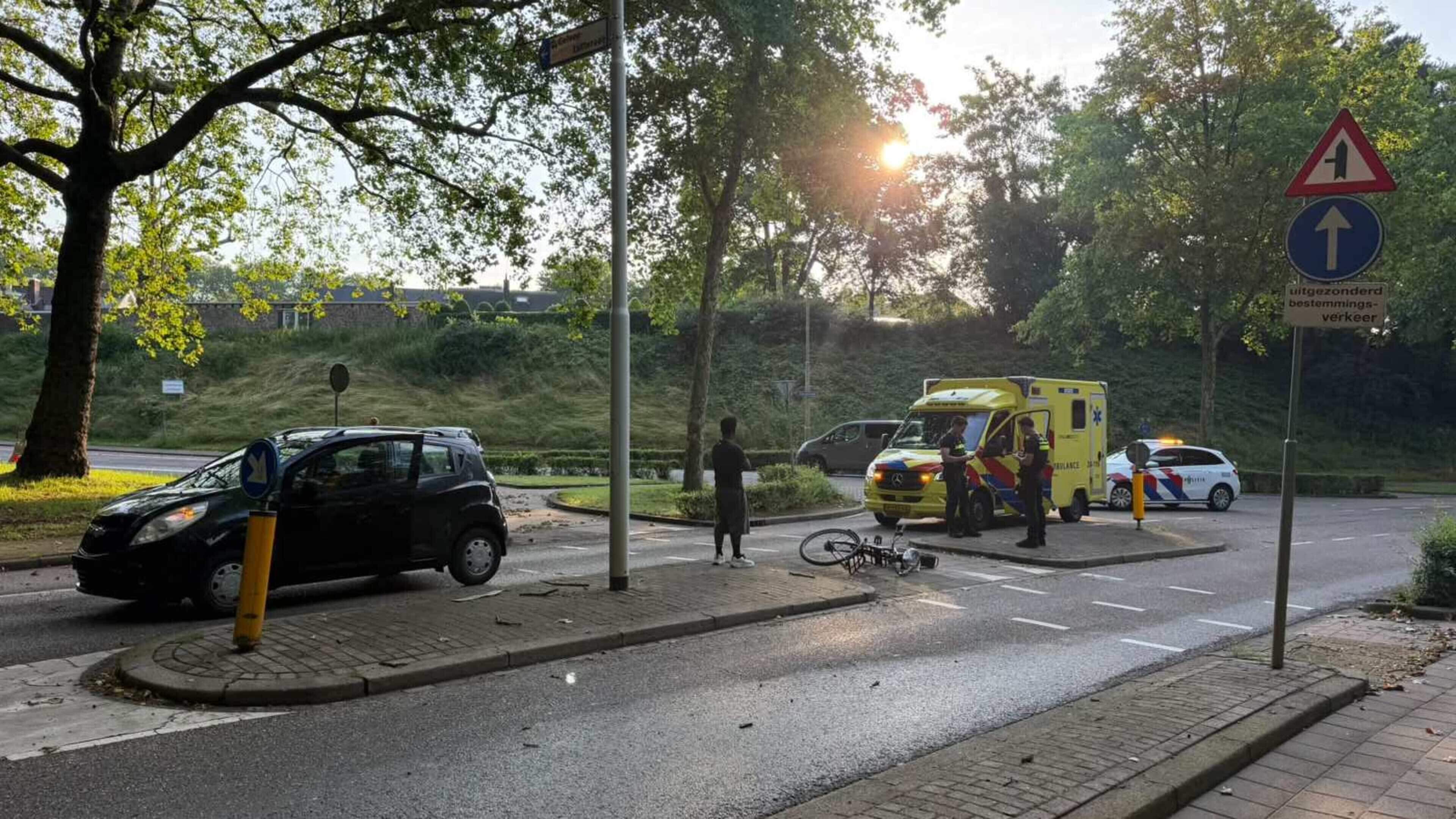 Fietser gewond bij aanrijding in Geleen