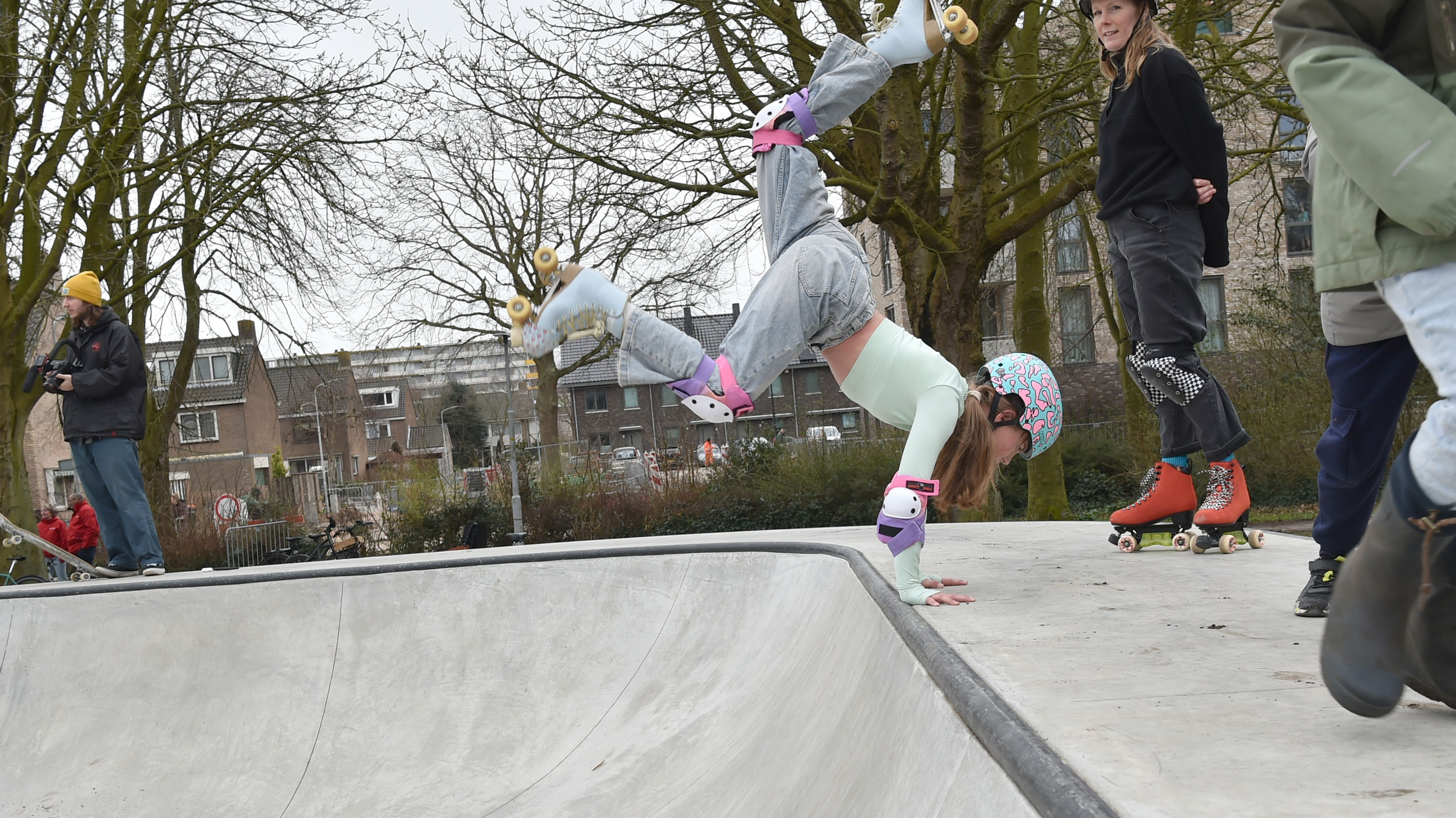 Jongerenwerker Frank wil ook iets positiefs kwijt over de probleemskatebaan in Heemskerk: ’Zonde als het straks een verlaten hoekje wordt’