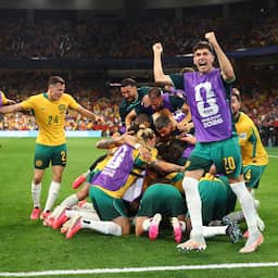 Australië en Feyenoorder Bos bezorgen Turkije na 24 jaar pijnlijke rentree op WK