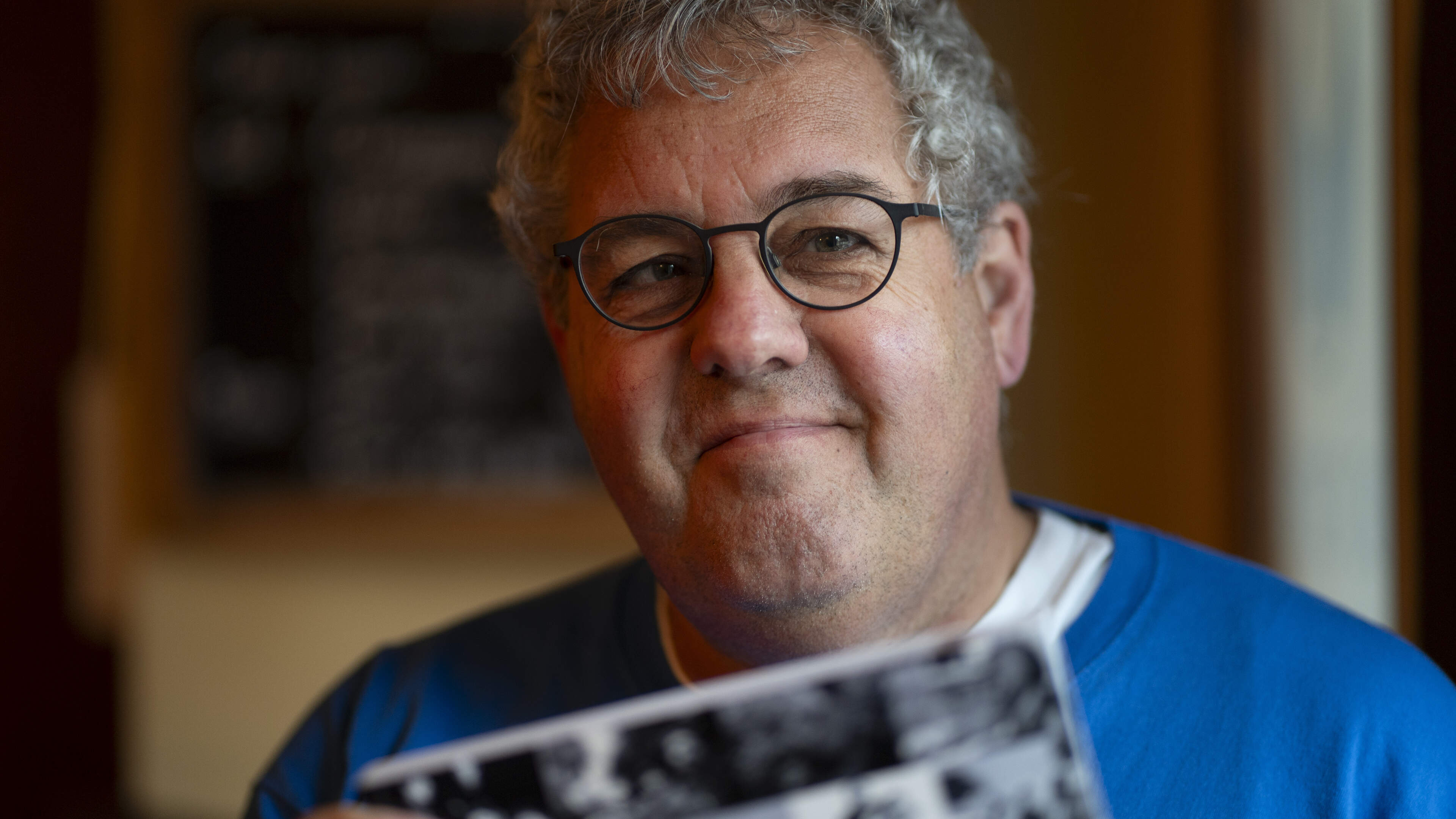 Jan Bakker ving 65 jaar Velsense pop in boek van 500 pagina’s. ’Een muzikaal landschap met veel blues, bluesrock en hardrock’