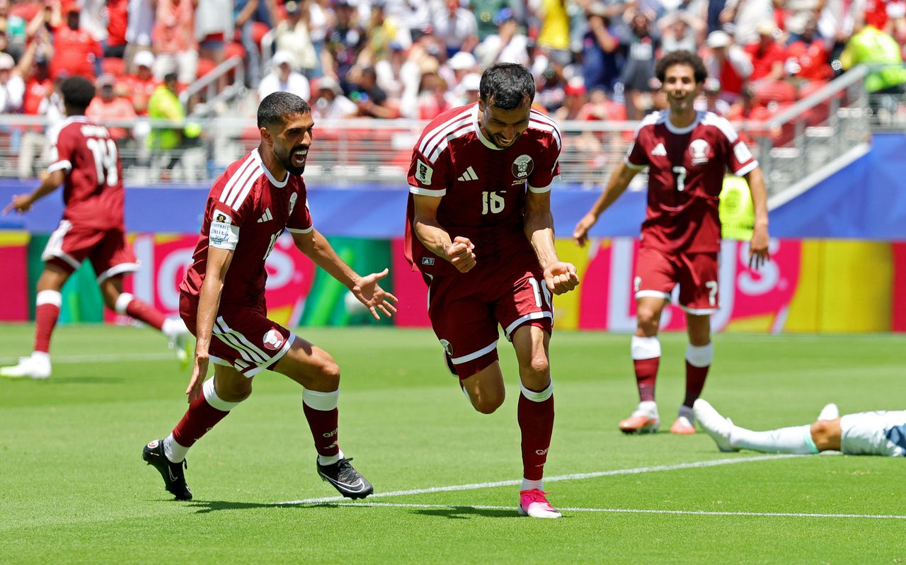 Qatar pakt eerste WK-punt met verrassend gelijkspel tegen superieur Zwitserland
