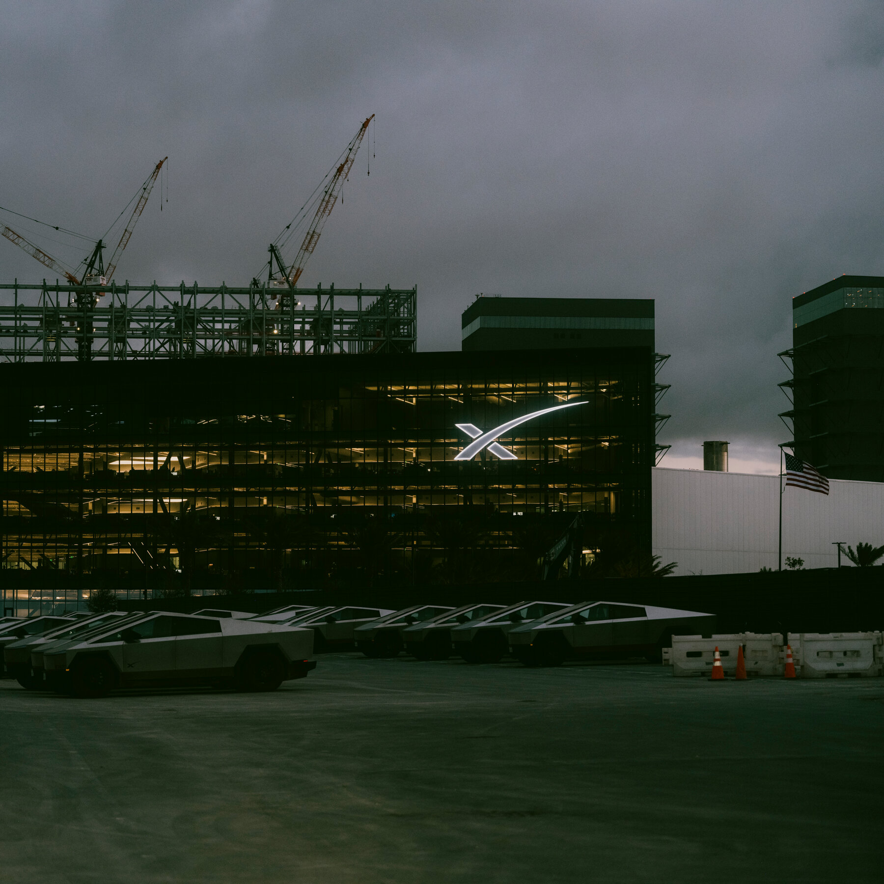What the SpaceX I.P.O. Means for You, and a Giant Act of Vandalism in D.C.