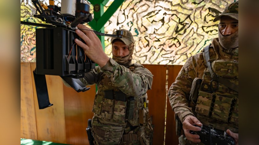 Nieuwe Oekraïense drones maken Russische aanvoerroute tot ‘snelweg van de dood’