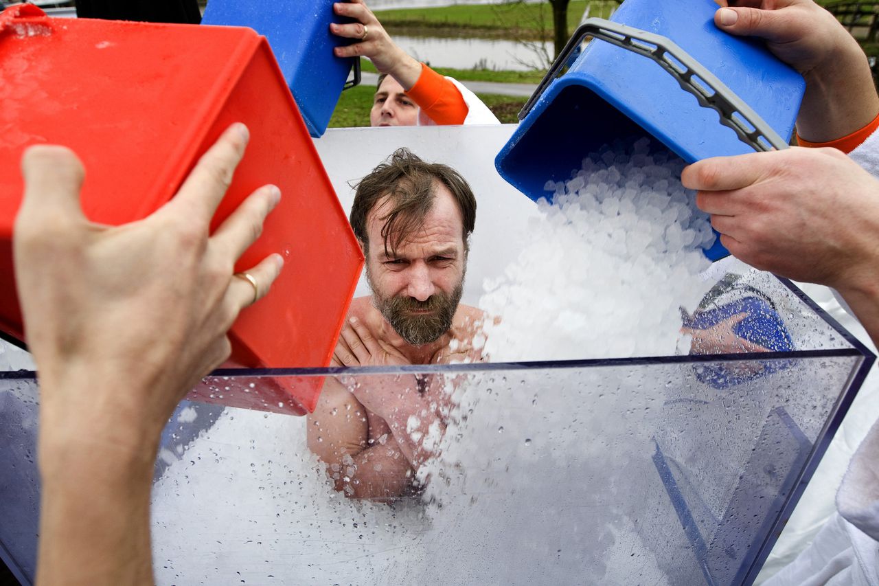 Journalisten Robert van de Griend en Anneke Stoffelen winnen Brusseprijs met ontmaskering van ‘Iceman’ Wim Hof