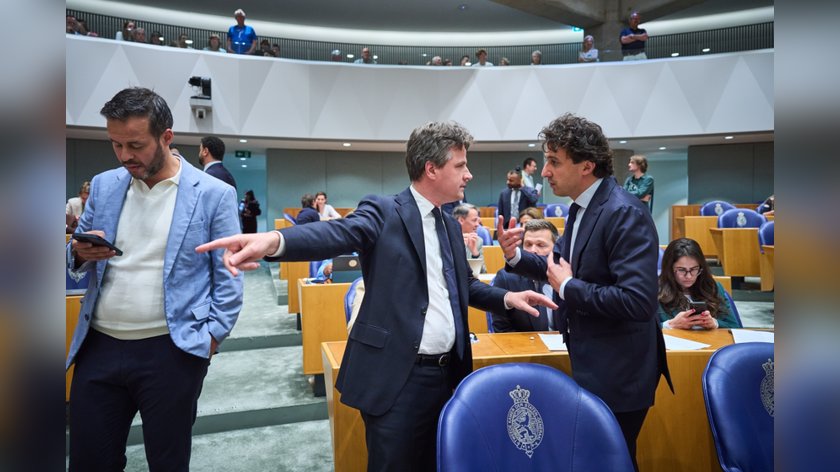 Wees niet bang je tegenspeler stevig vast te houden, maar durf ook door de ander geleid te worden