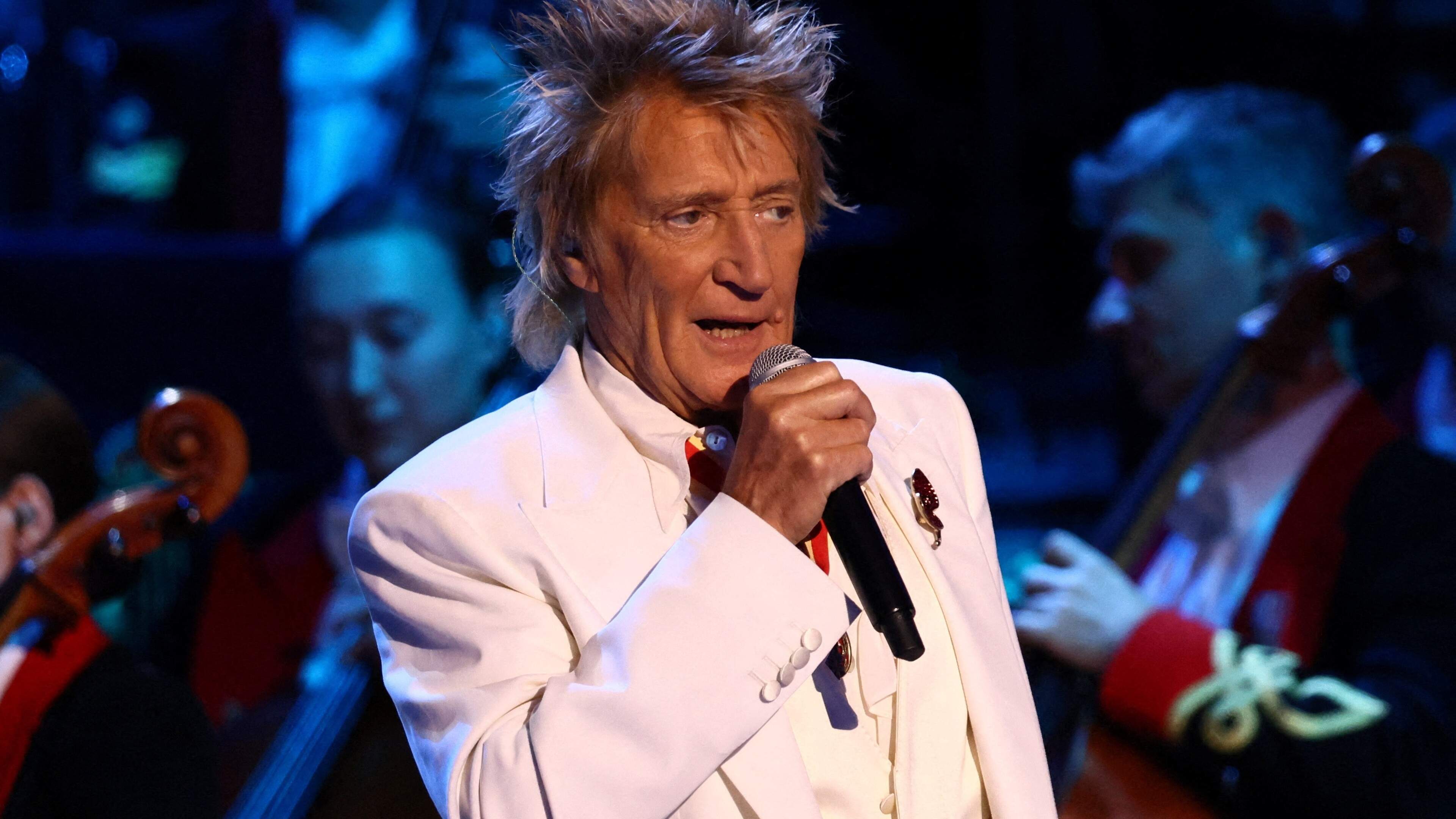Rod Stewart annuleert concert vlak voor aanvang wegens ziekte