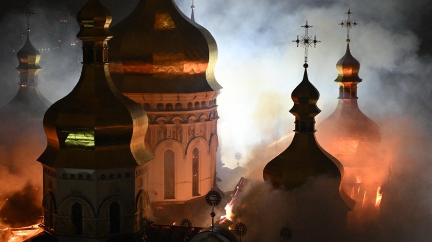 Russische drones verwoesten middeleeuwse kathedraal in Kyiv. ‘Aanval op christelijke cultuur’