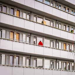 Na explosie geëvacueerde bewoners van flat Osdorp mogen weer terug naar huis