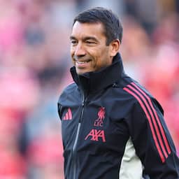 Giovanni van Bronckhorst tekent bij Feyenoord: 'Honger naar nieuwe successen'