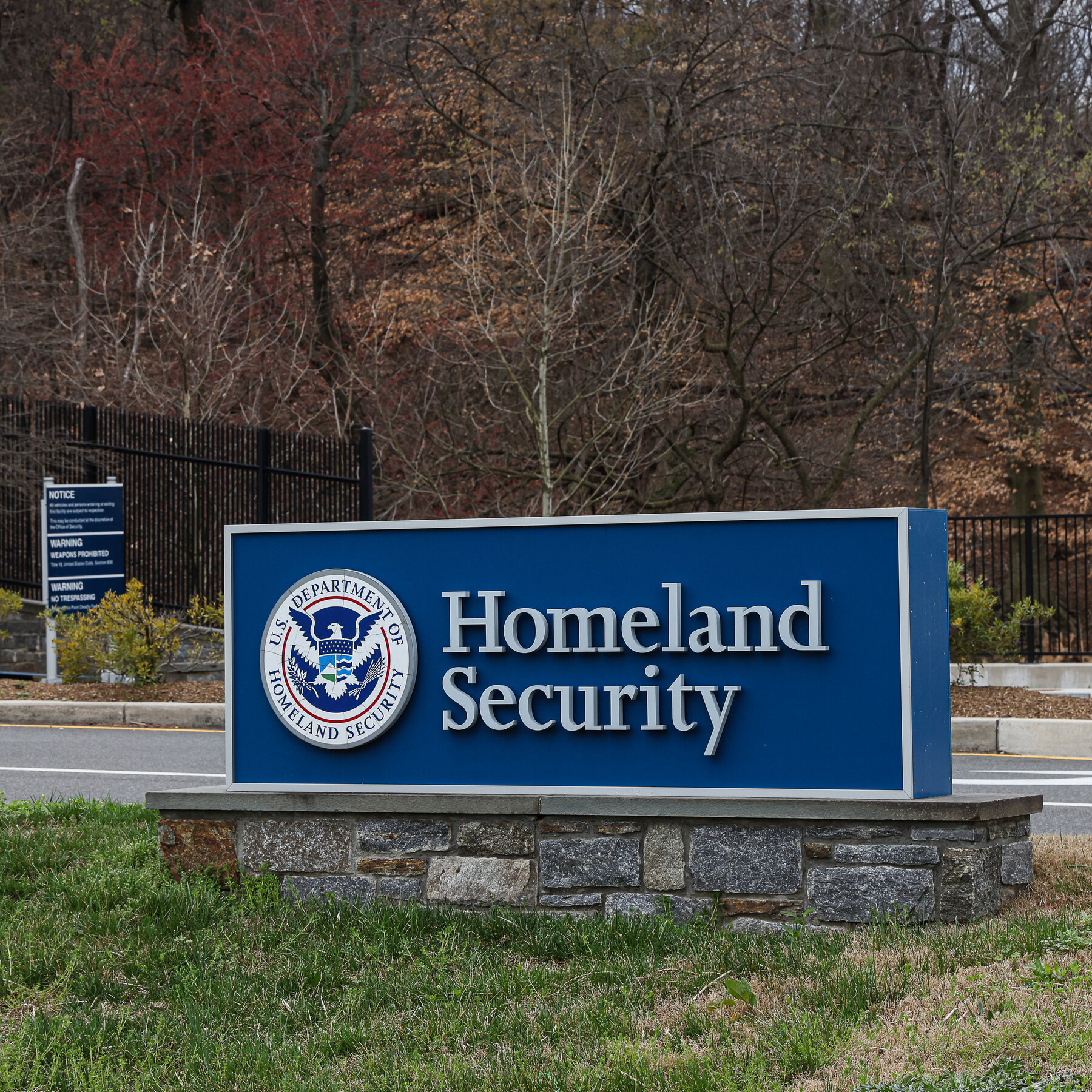 Women Who Fled Iran Are to Be Deported to Central African Republic, Lawyers Say
