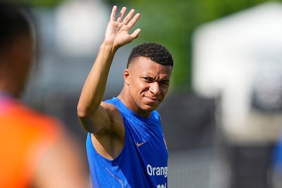 Mbappé met bijzonder optreden en outfits op Amerikaanse televisie, Infantino zorgt voor frustratie in Italië