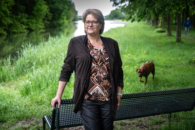 Hoe ‘je kúnt het wel, maar je dóét het niet’ Mia’s (68) leven beheerste, tót de diagnose kwam