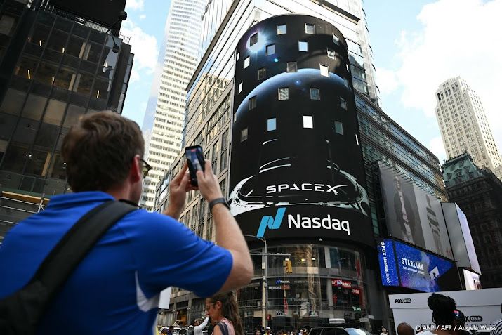 SpaceX wint voor derde dag op rij op gemengd Wall Street