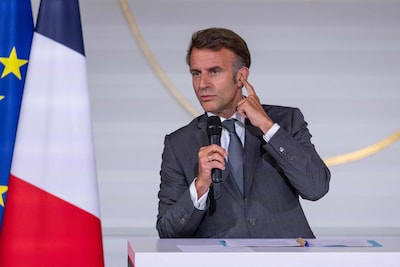 Macron schuift G7-top een dag op zodat jarige Trump eerst gevecht kan kijken