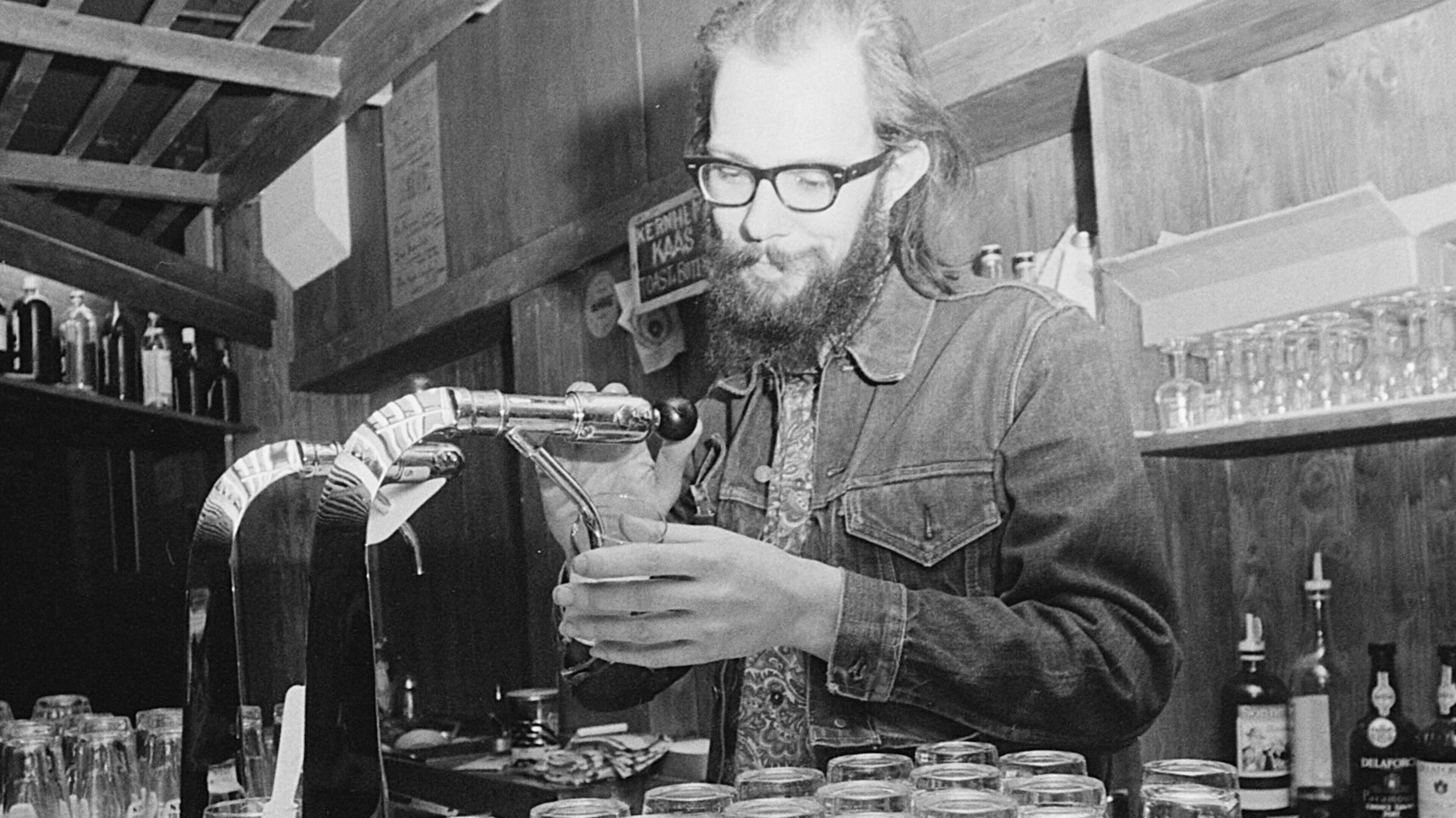 Willem Polak (1944 – 2026) was een Haarlemse folkpionier en ’verbinder’