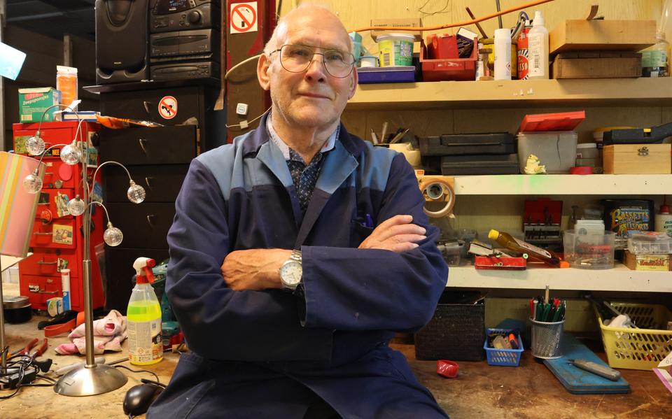 De man die alles maakte, stopt ermee: Riewert (87) uit Assen met pensioen na 35 jaar Struunhuus