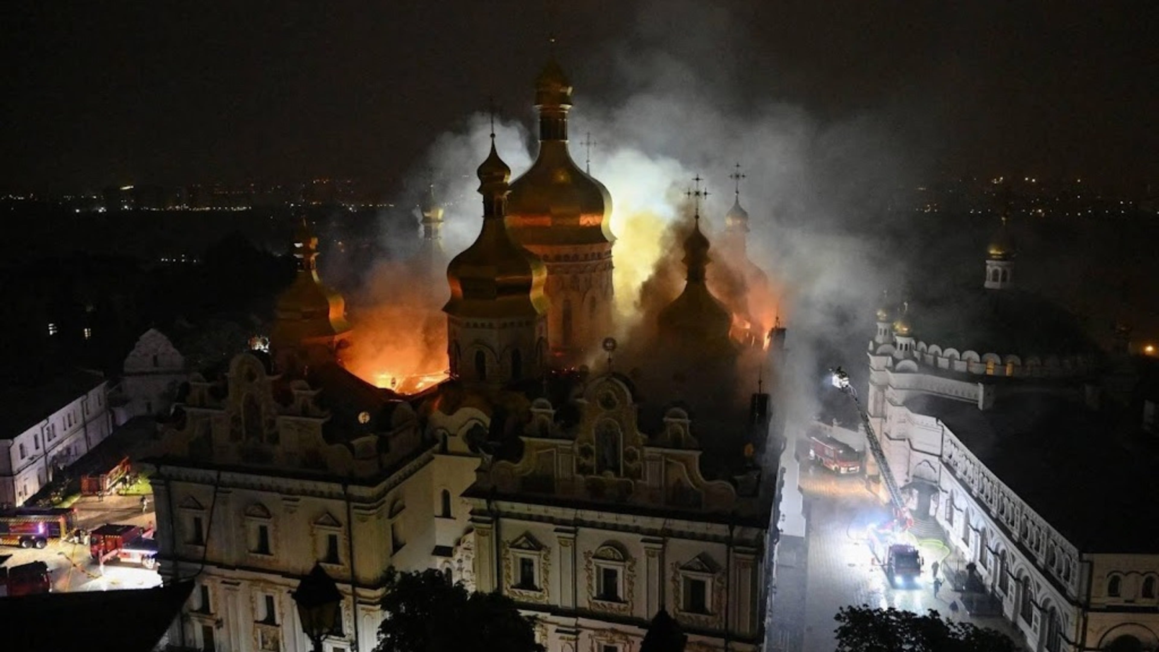Rusland ontkent aanval op kloostercomplex in Kyiv