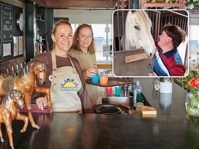 Zware start voor Mika (25) met zeldzaam syndroom leidt tot bijzondere plek voor jongvolwassenen: ‘Hij zegt trots: ik werk tussen de paarden’