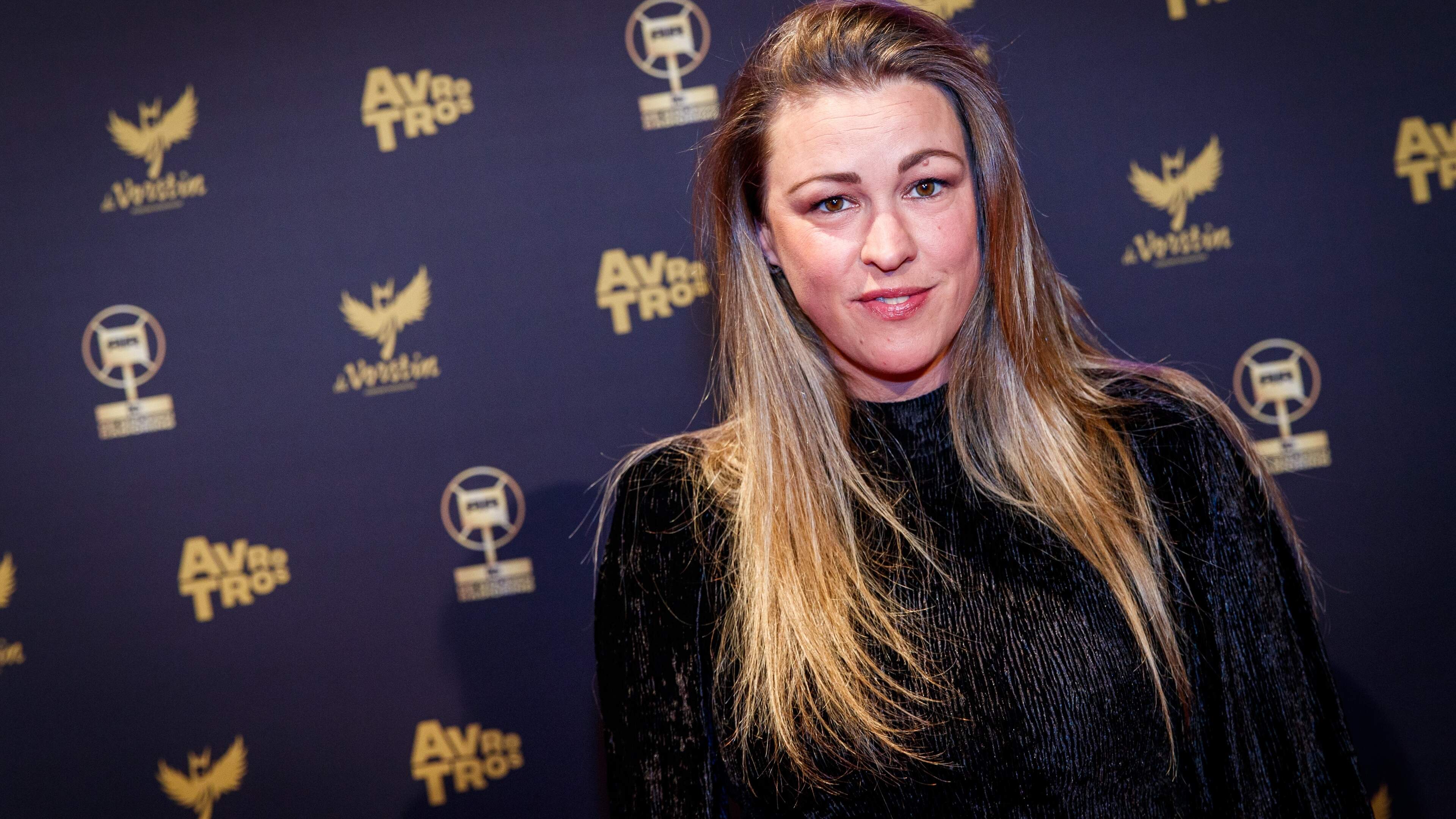 Annemieke Schollaardt deelt positief nieuws na kankerdiagnose: ’Ik kan met grote blijdschap melden dat ik schoon ben’