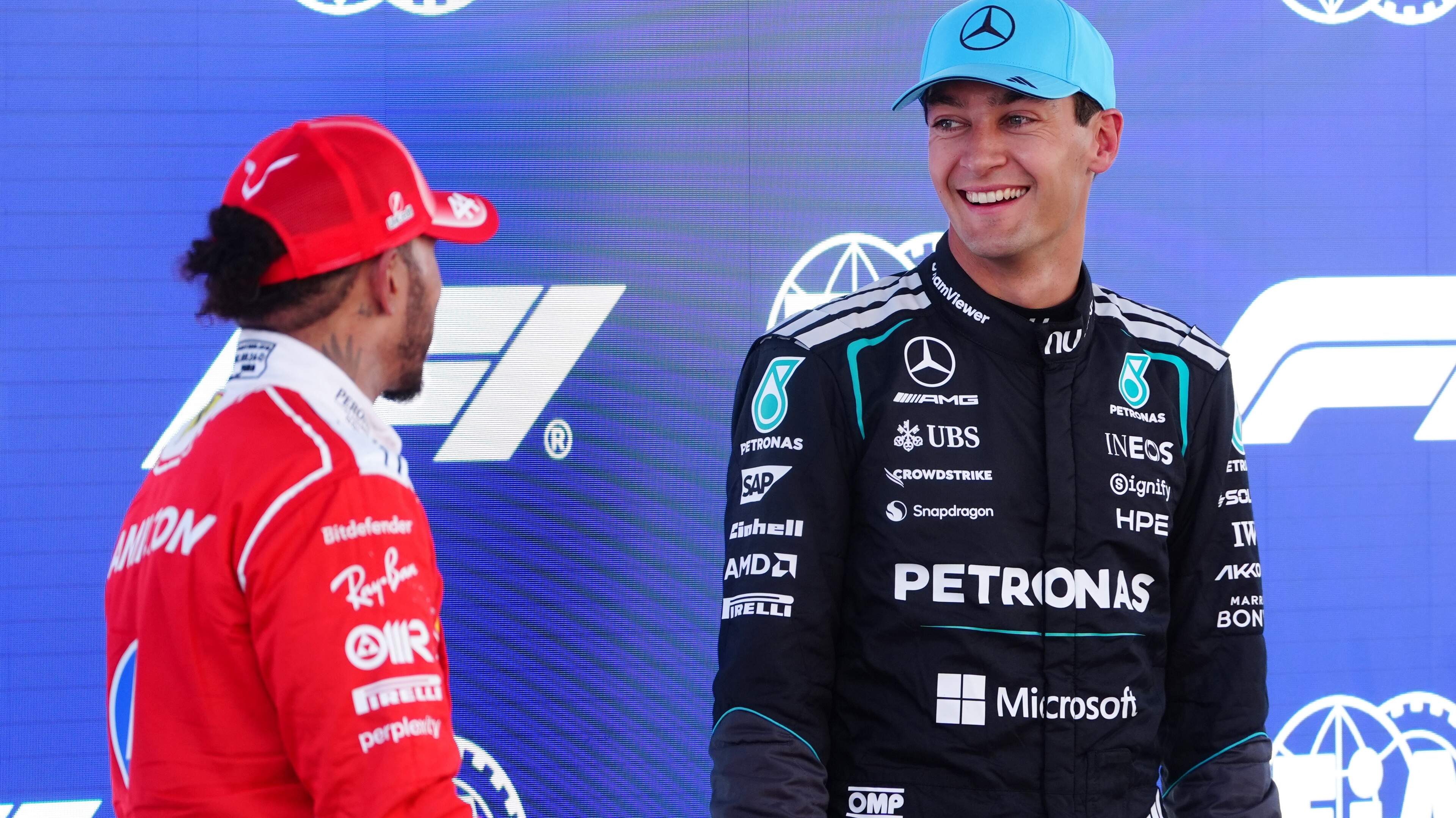 Polesitter George Russell voelt zich weer zichzelf in Barcelona, ook Lewis Hamilton verrast