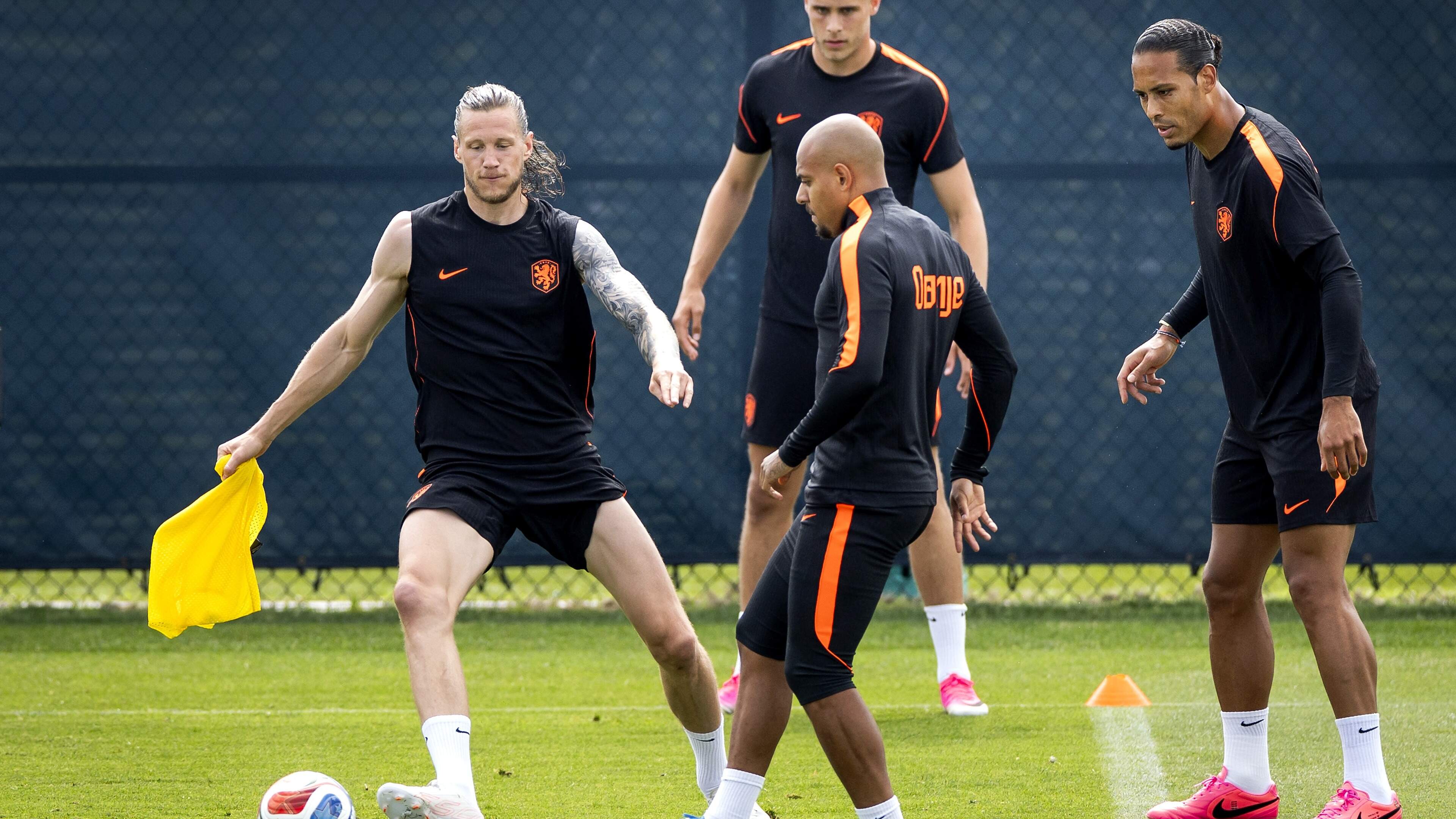 LIVE Nederlands elftal | Aftellen naar clash met Japan: Valentijn Driessen waarschuwt Ronald Koeman, ook Max Verstappen in het oranje