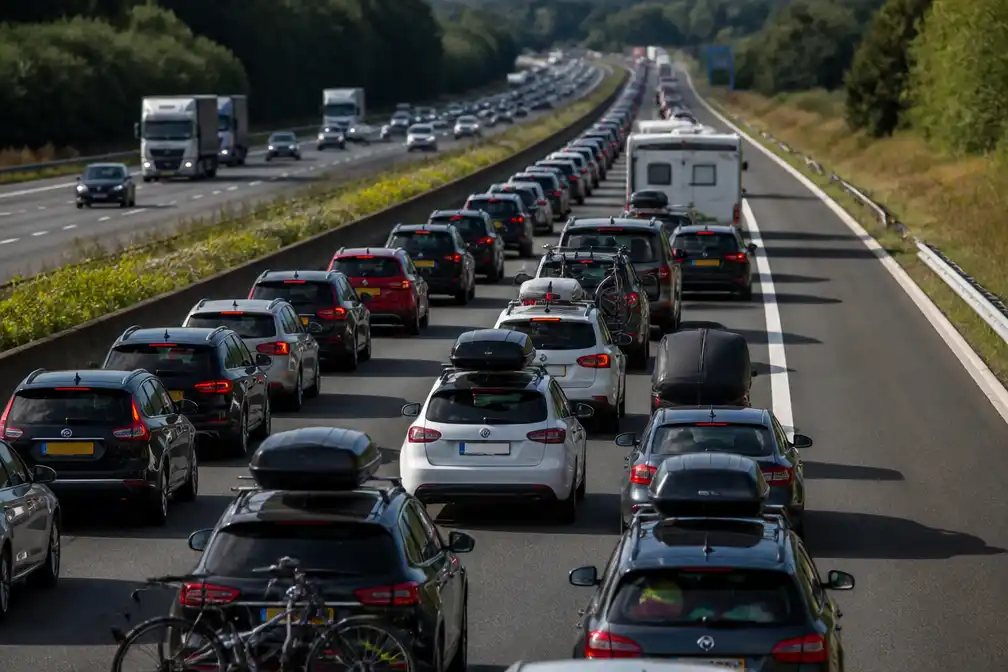 ANWB waarschuwt voor recorddrukte op Europese snelwegen op Zwarte Zaterdag