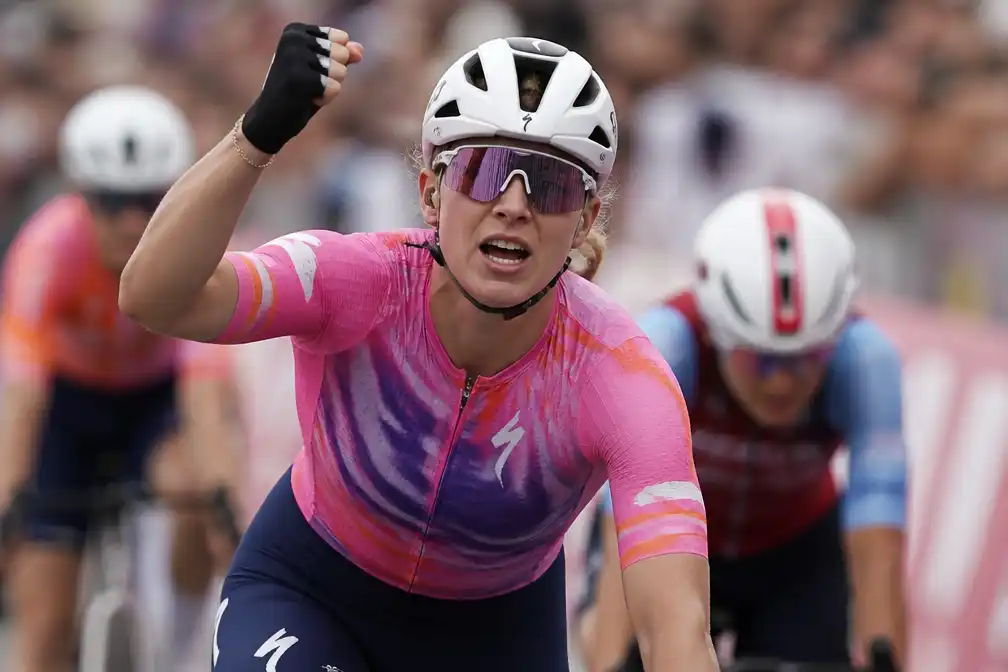 Lorena Wiebes relativeert Giro-schorsing om te lichte fiets en start Tour met 'extra vuur'