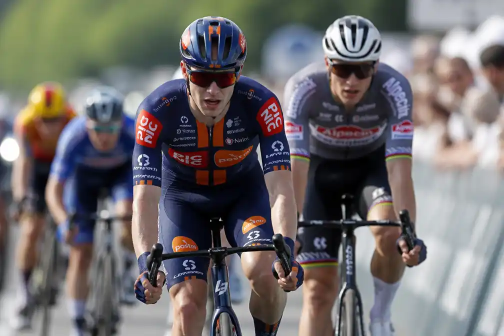 Casper van Uden naar Alpecin-Premier Tech van Van der Poel voor drie jaar