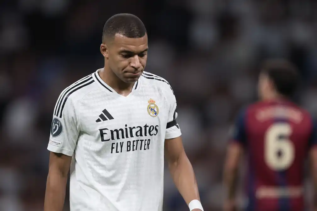 Mbappé verguisd bij Real, geliefd in Frankrijk: WK kan bevrijding zijn