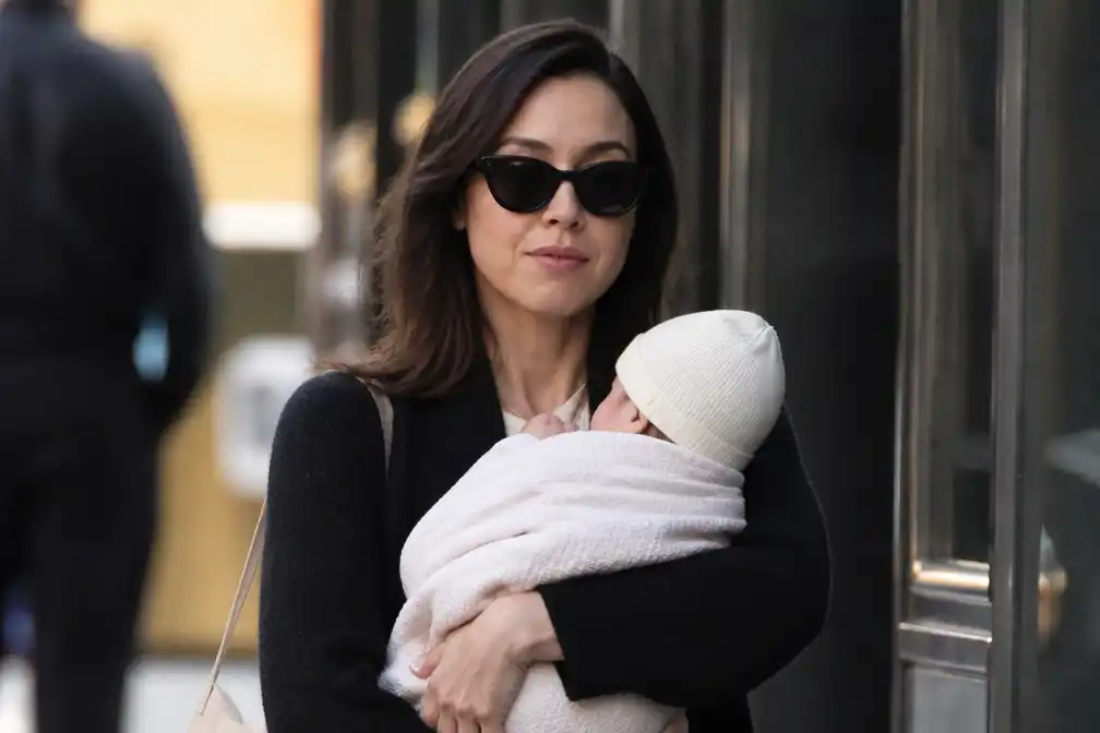 Actrice Aubrey Plaza (42) voor het eerst moeder van dochter