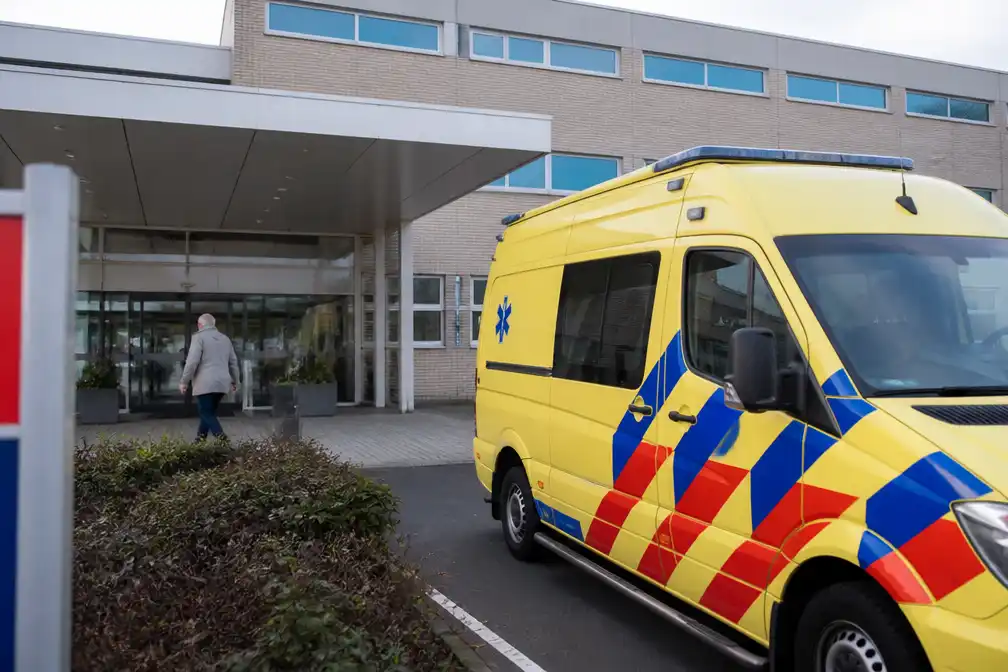 Henk Wijngaard (80) met hartklachten in ziekenhuis, optredens afgezegd