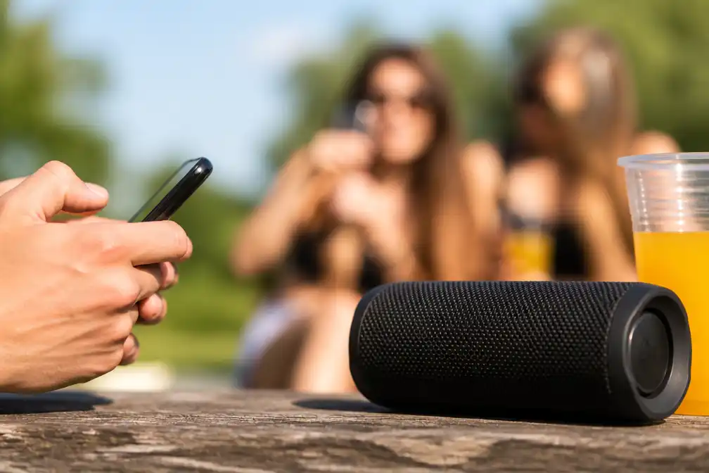 Nederlandstalige zomerhits als Cheerio en Zwoele zomernachten domineren hitlijsten