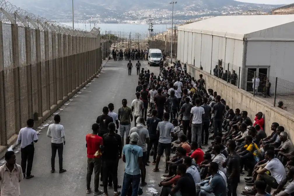 Leider Ceuta wil detentiecentrum voor migranten die na massale oversteek bleven
