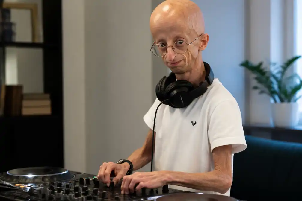 DJ en content creator Michiel Vandeweert (28) uit Diepenbeek overleden