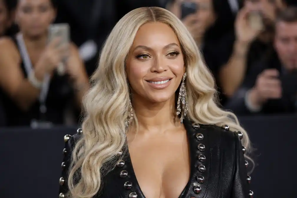 Beyoncé aangeklaagd om vermeend niet-toegestaan sample in ALIEN SUPERSTAR