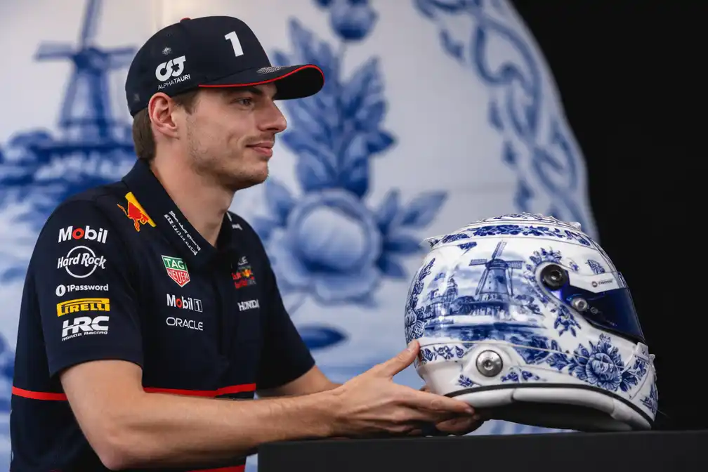 Verstappen rijdt met speciale helm tijdens laatste Dutch Grand Prix