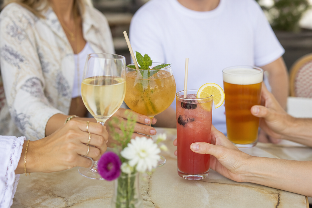 Experts delen beste alcoholvrije zomerdrankjes, van sparkling tea tot cocktails