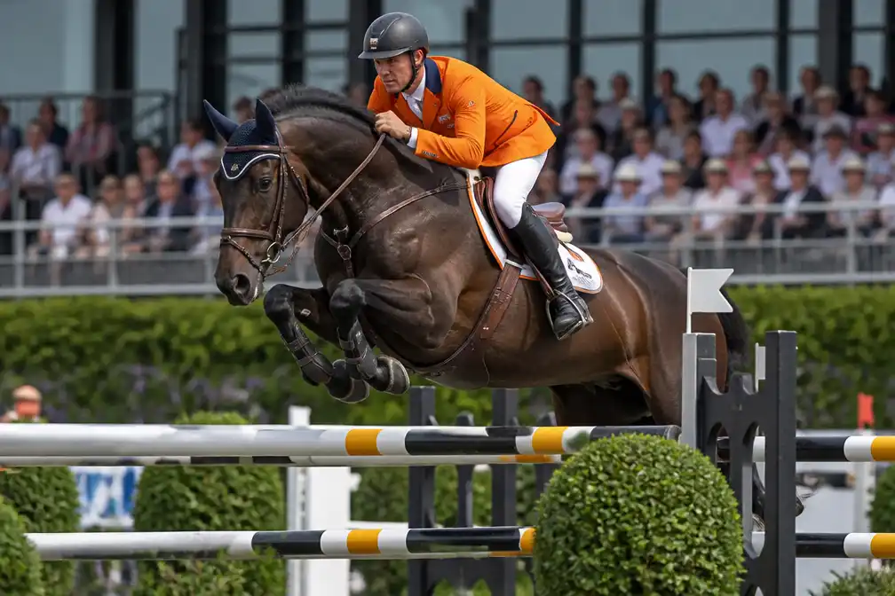 Belgisch team en Smolders tweede bij opener WK paardensport in Aken