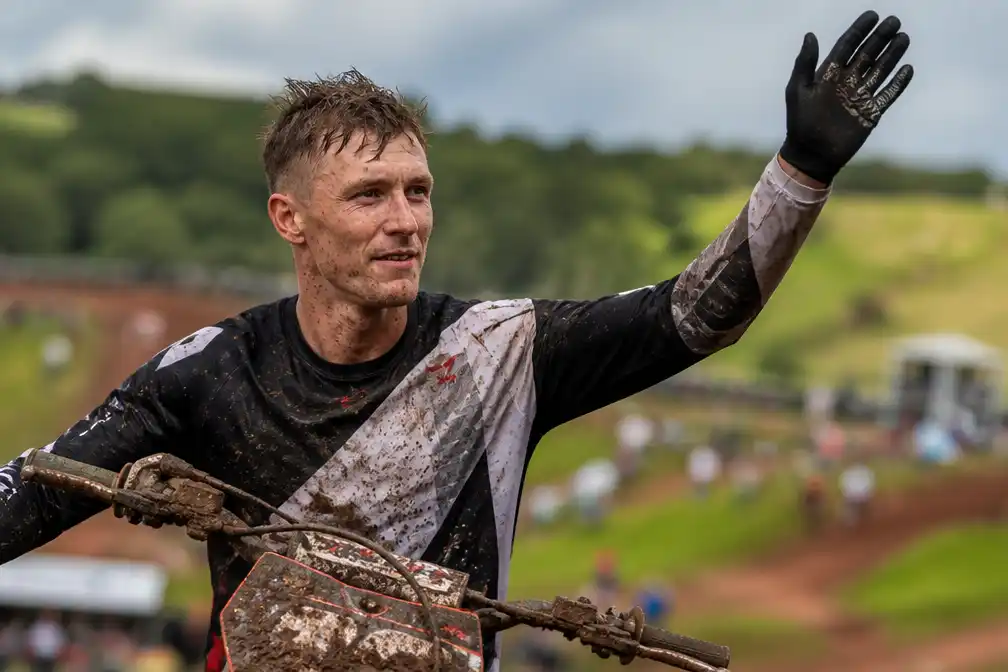 Coldenhoff neemt in Arnhem afscheid van MXGP-publiek tijdens Braziliaanse titelstrijd