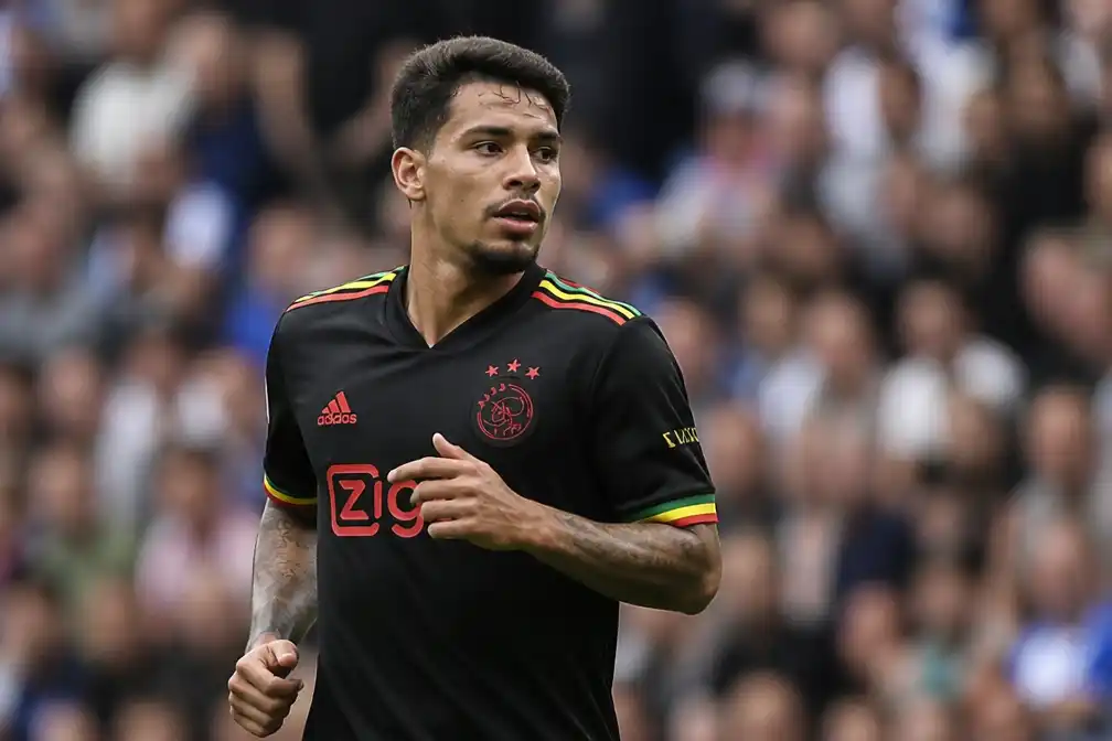 Ajax kiest in Sion voor Marcos Leonardo als spits boven Dolberg